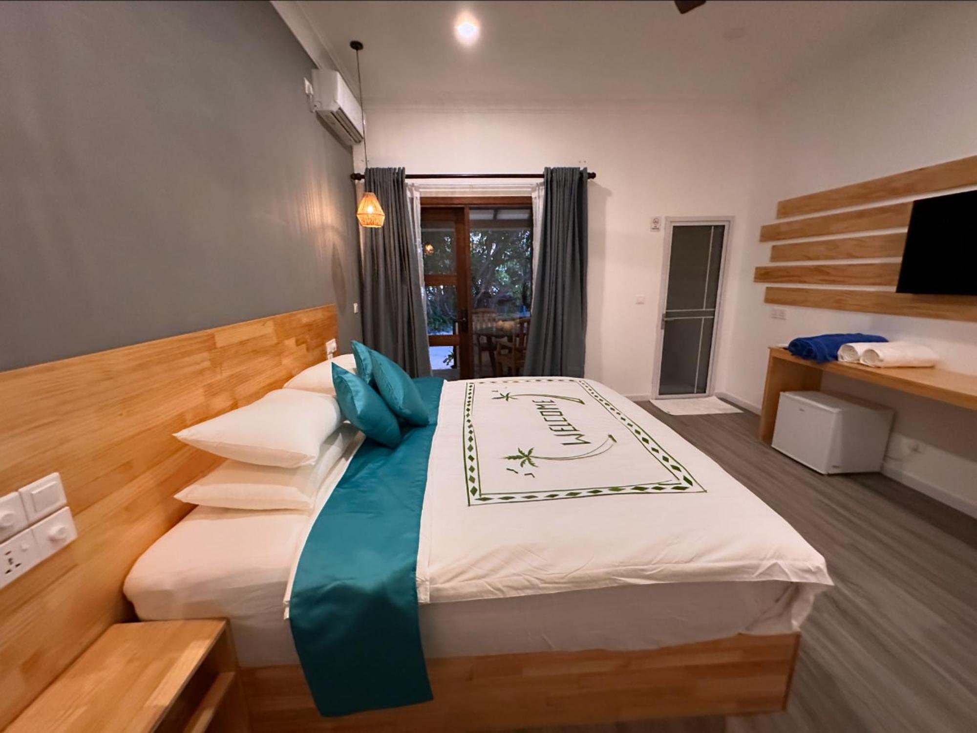 Dhigurah Beach Inn Exterior photo